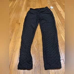 NWT Black Texture Leggings - Size Large
